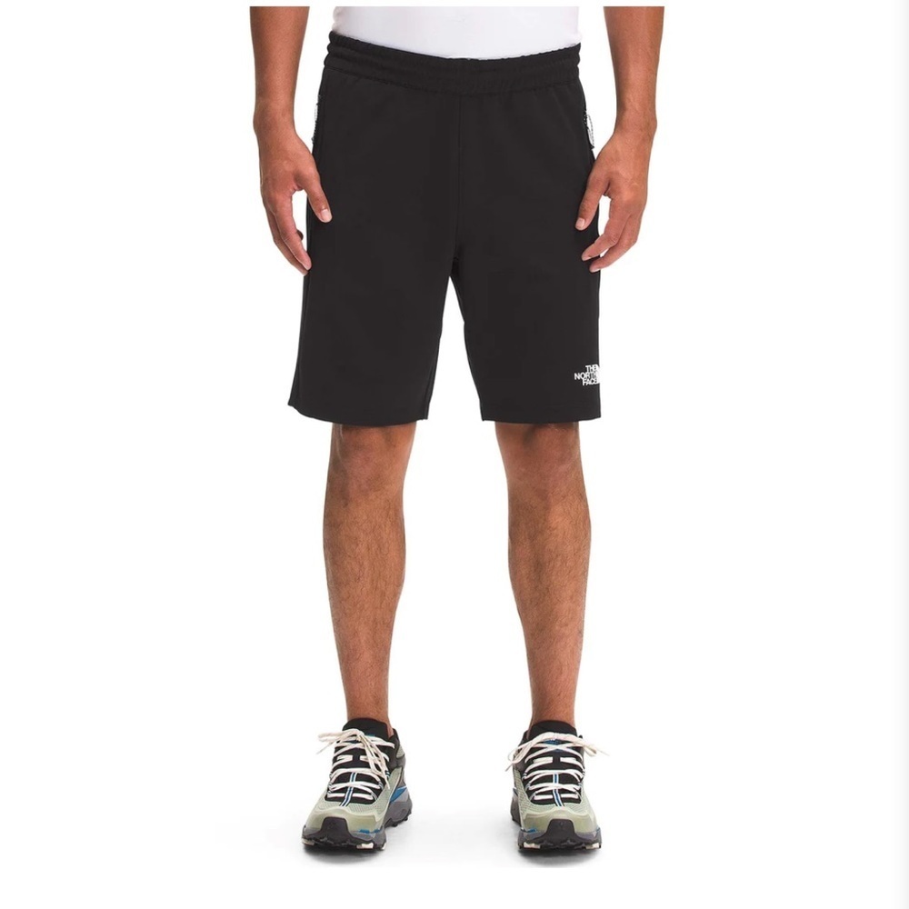 The North Face Black Knee Length
Relaxed Fit Swimming Shorts Kid's
Size M